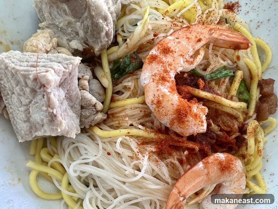 Noodles with Shrimp and Pork