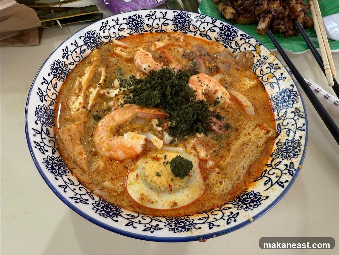 Laksa with Shrimp and Egg