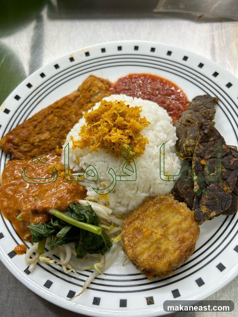 Nasi Lemak with Beef Rendang