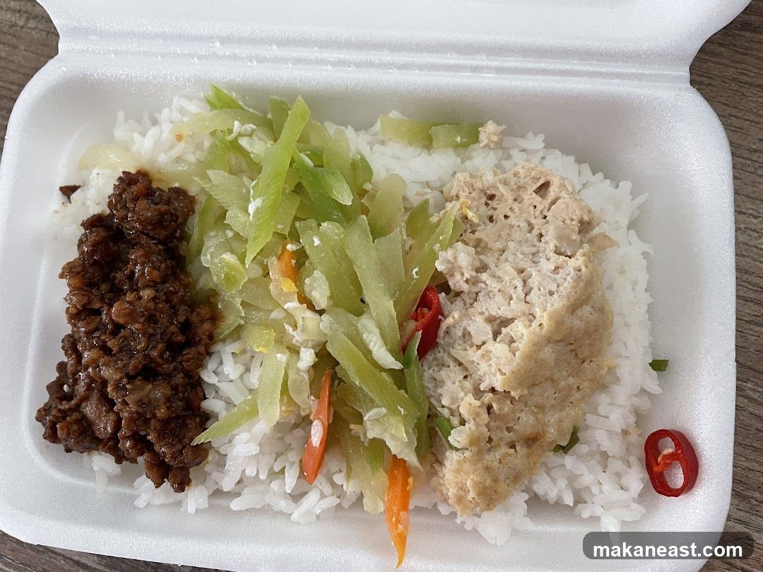 Rice dish with meat and vegetables