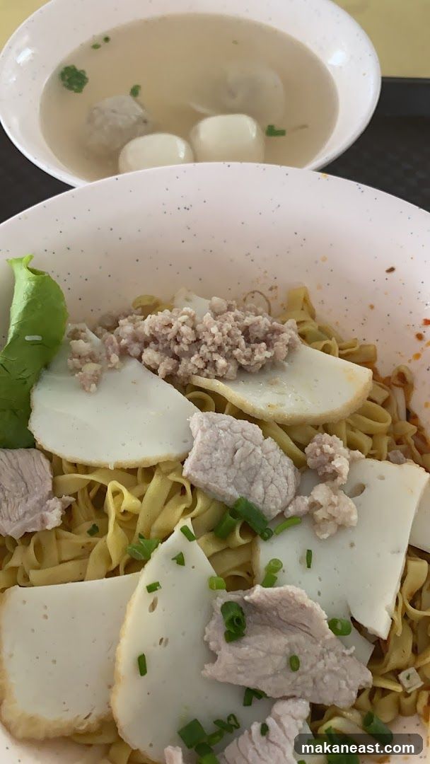 Noodles with Pork and Fish Cakes