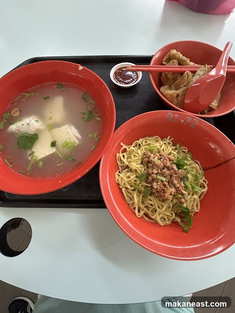 Noodles with Soup and Fried Items