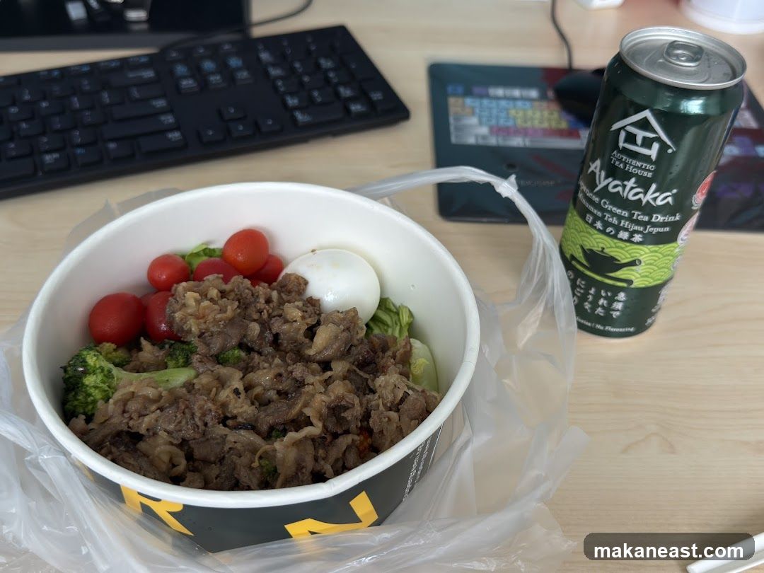 Beef Bowl and Green Tea