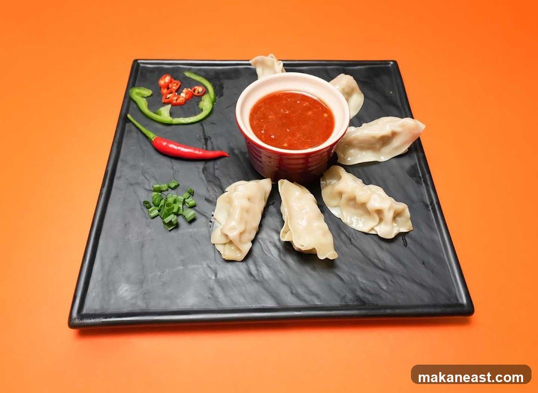 Dumplings with Dipping Sauce