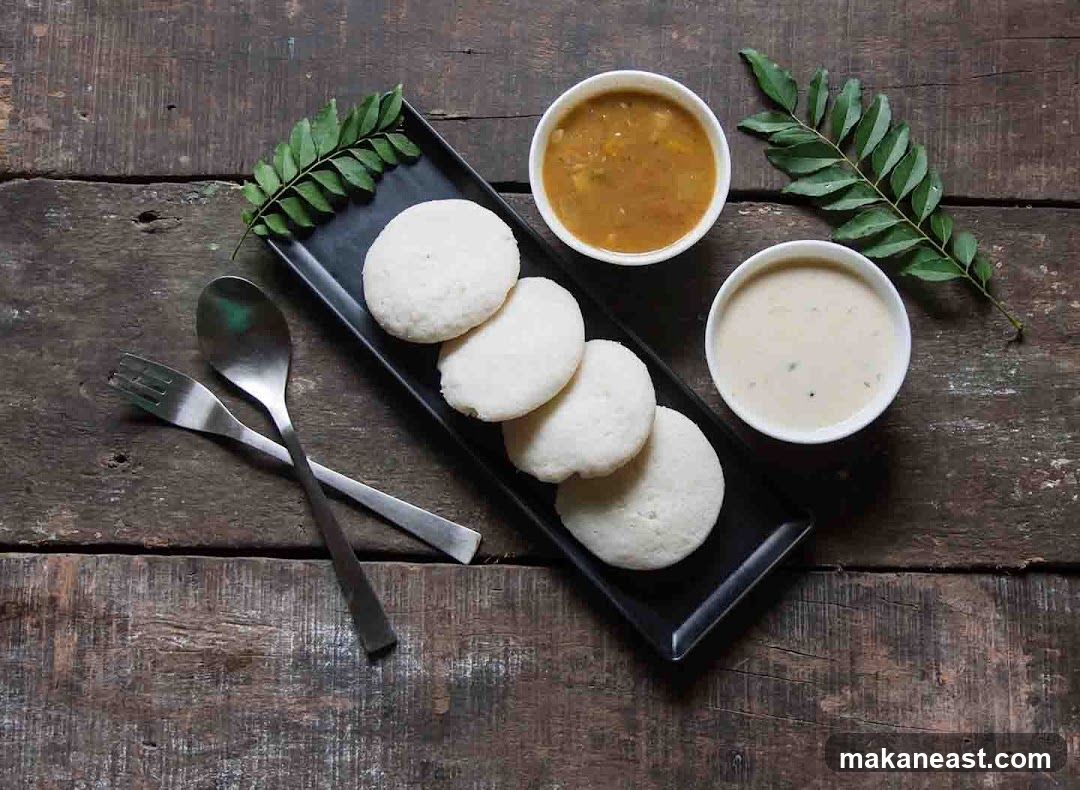Idli with Sambar and Chutney