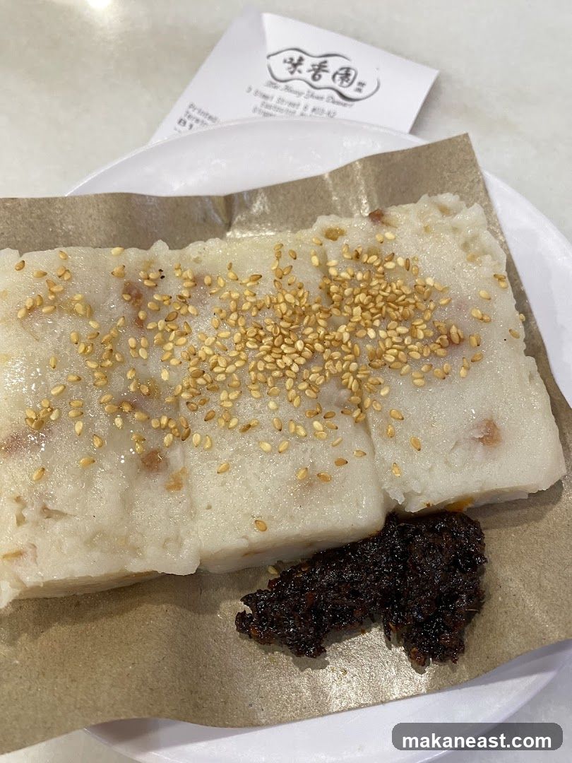 Steamed Rice Cake with Chili Paste