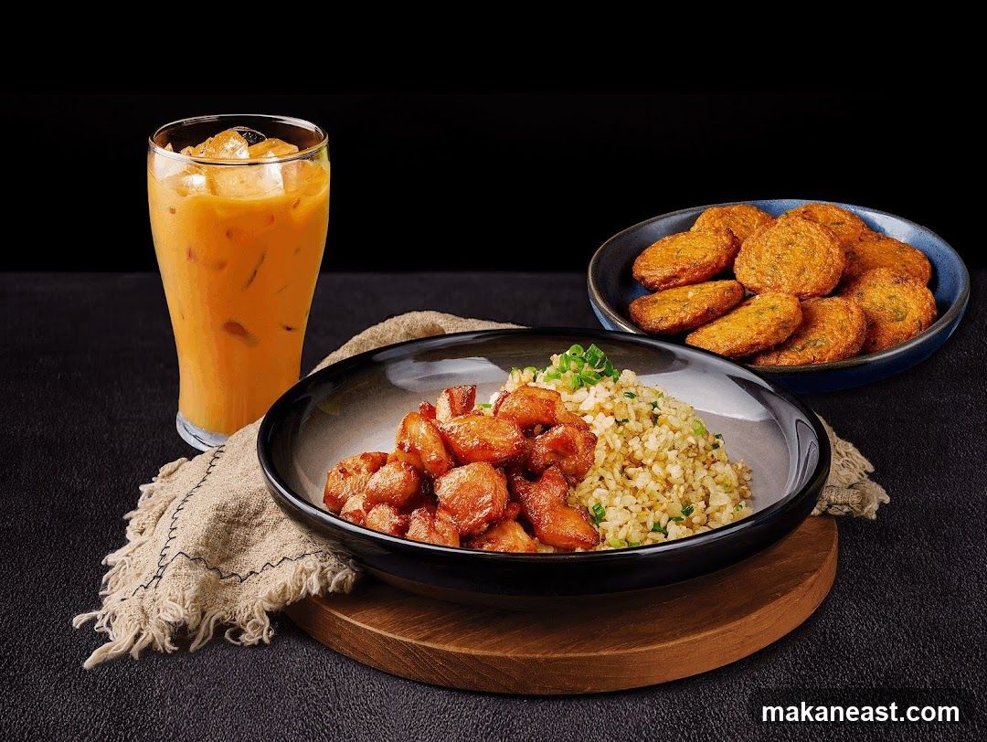 Thai Iced Tea with Fried Fish Cakes and Chicken with Rice