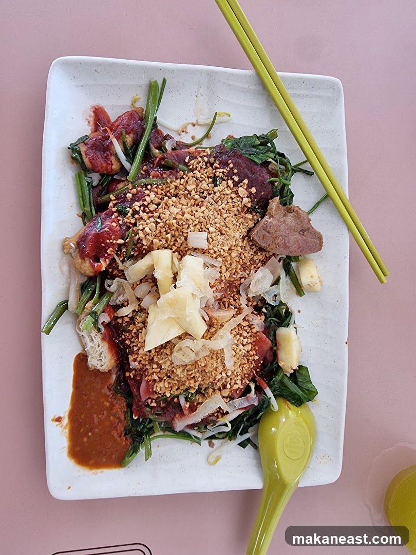 Salad with Peanuts and Sauce