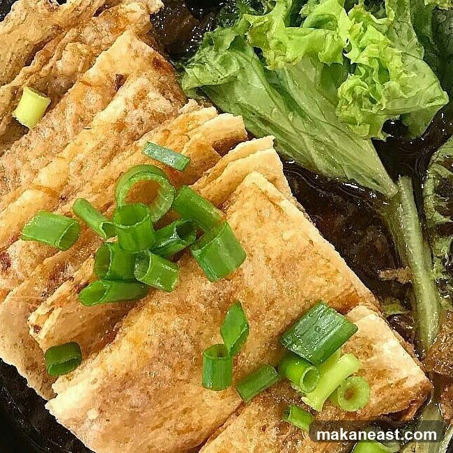 Fried Tofu with Scallions and Lettuce