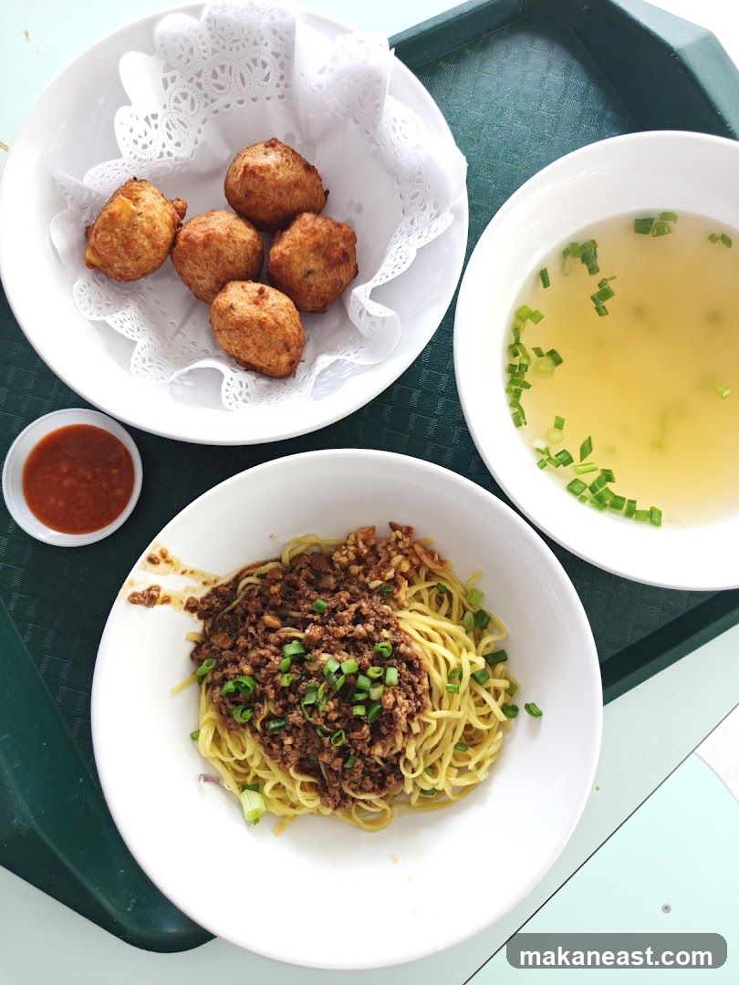Noodles with Minced Meat and Soup