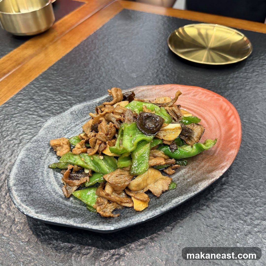 Stir-fried dish with peppers and mushrooms