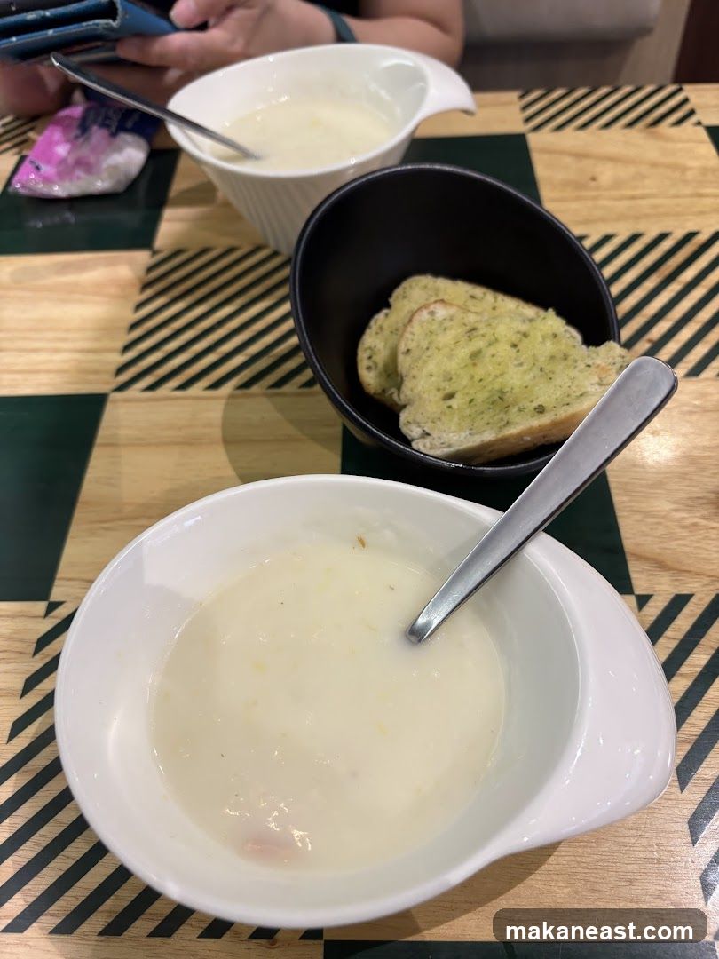 Creamy Soup and Garlic Bread