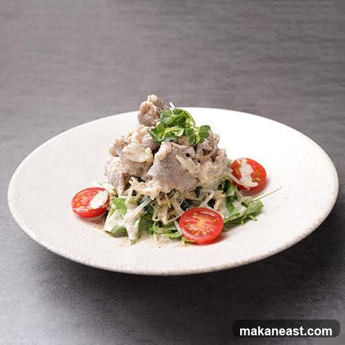 Salad with Meat and Tomatoes