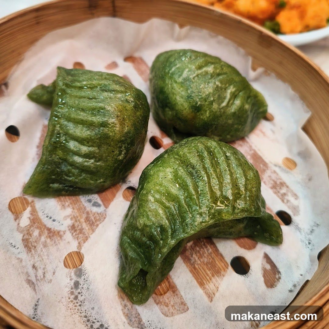 Steamed Green Dumplings