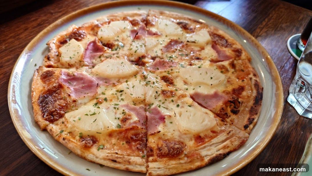 Hawaiian Pizza