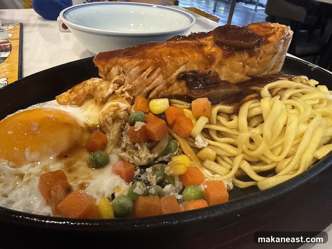 Salmon with Noodles and Egg