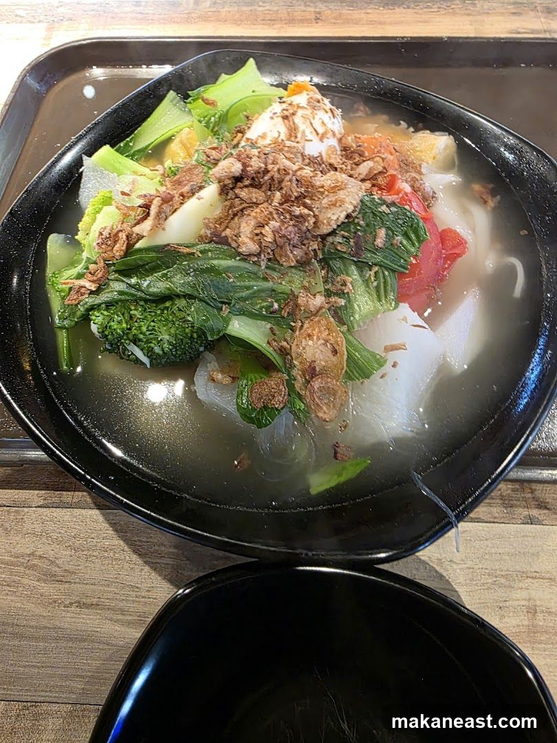 Noodle Soup with Vegetables and Egg