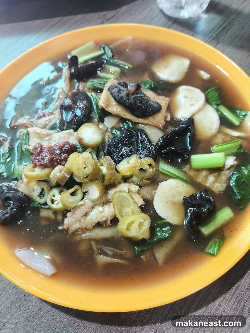 Noodles with Vegetables and Meat