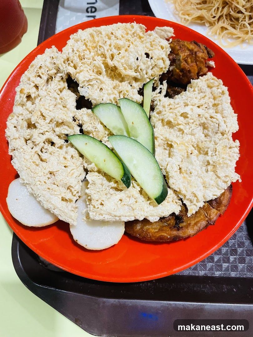 Fried Snack with Rice Cakes and Cucumber
