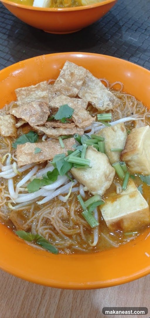 Noodle Soup with Tofu and Bean Sprouts