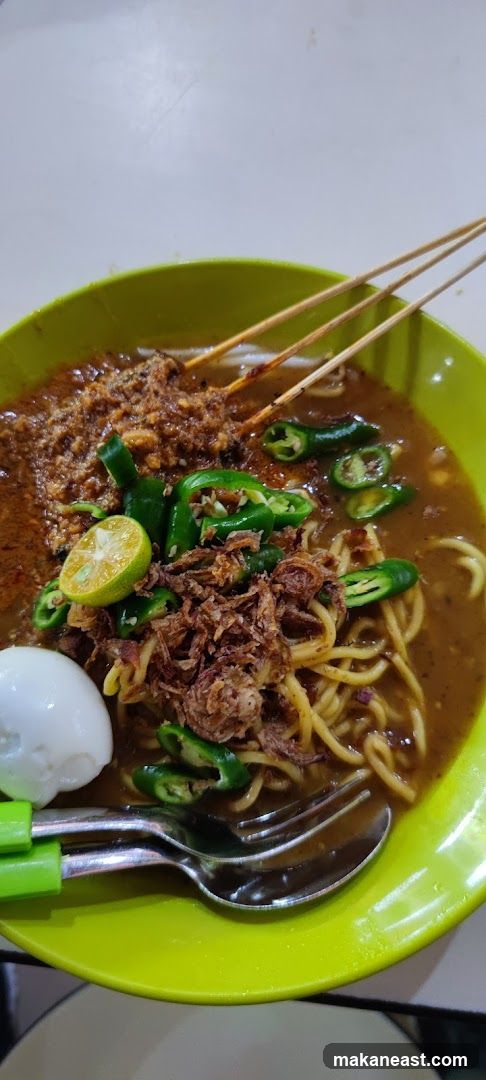 Noodle Dish with Satay and Egg