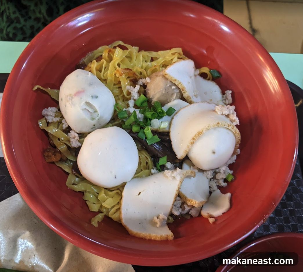 Noodles with Fish Balls and Minced Meat