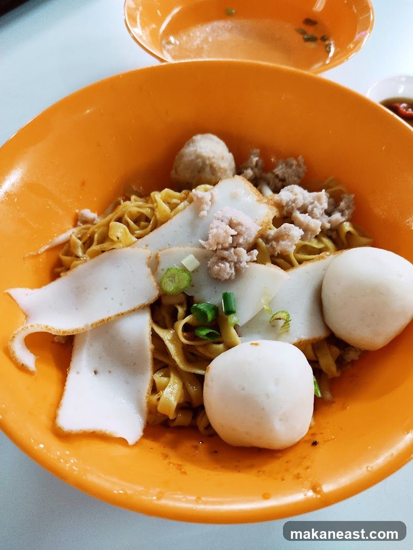 Noodles with Fish Balls and Sliced Fish Cake