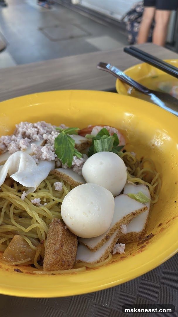 Noodles with Fish Balls and Minced Meat