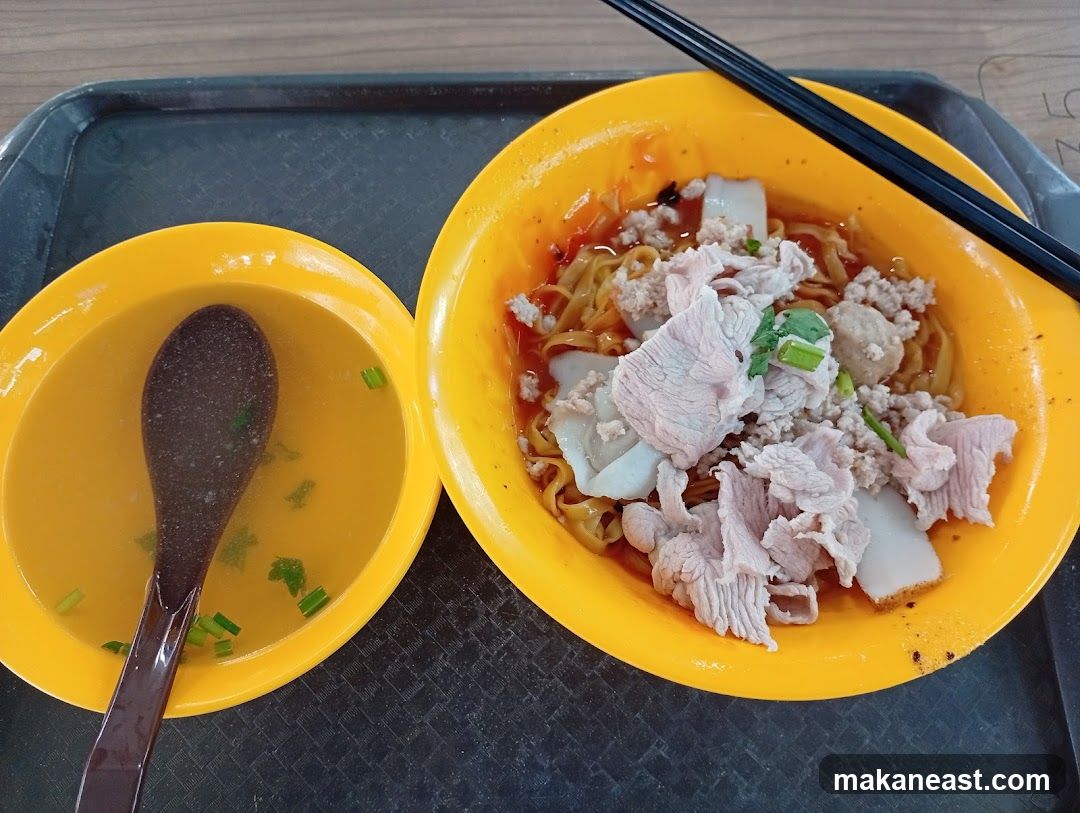 Noodles with Pork and Fish Cake