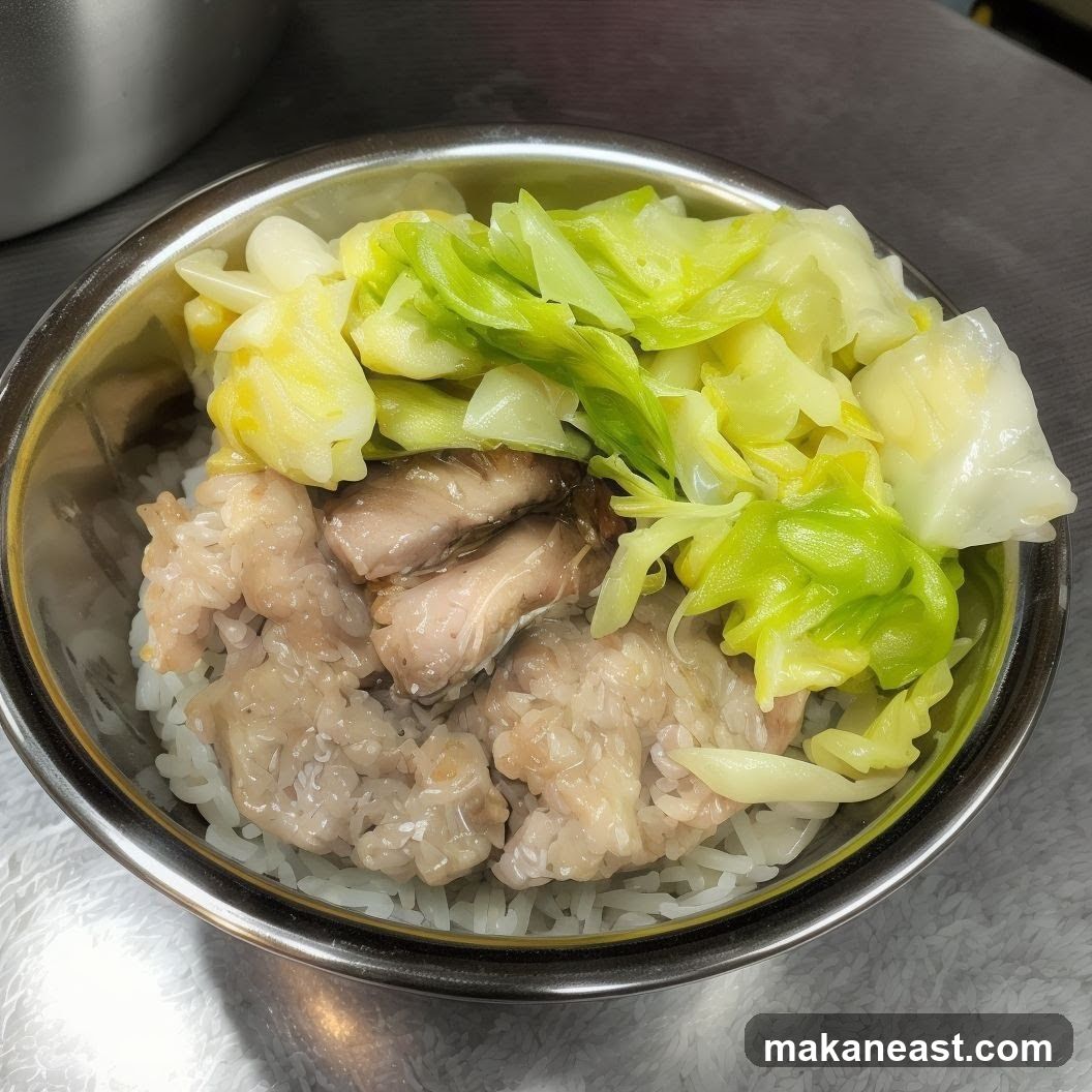 Rice bowl with meat and vegetables