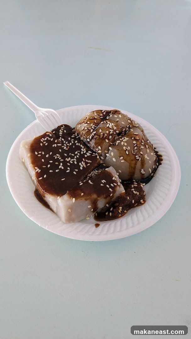 Savory Rice Cakes with Sauce