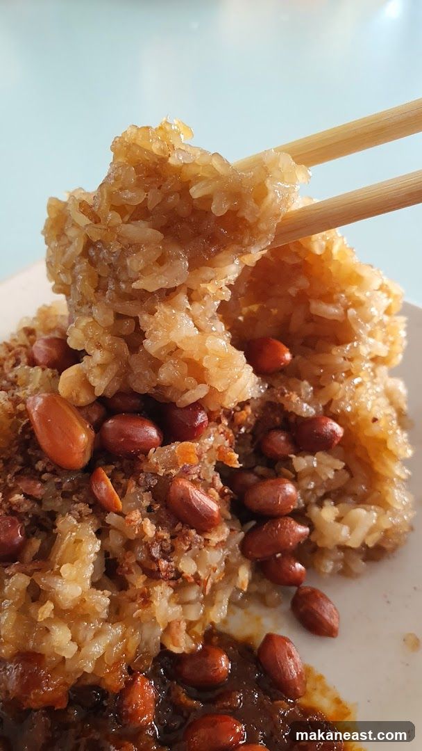 Sticky Rice with Peanuts