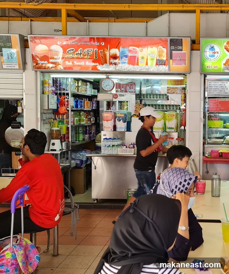 Food stall with drinks and food combos