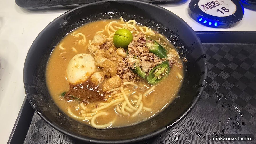 Noodle Soup with Egg and Lime