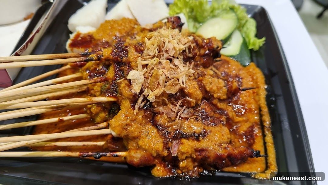 Chicken Satay with Peanut Sauce