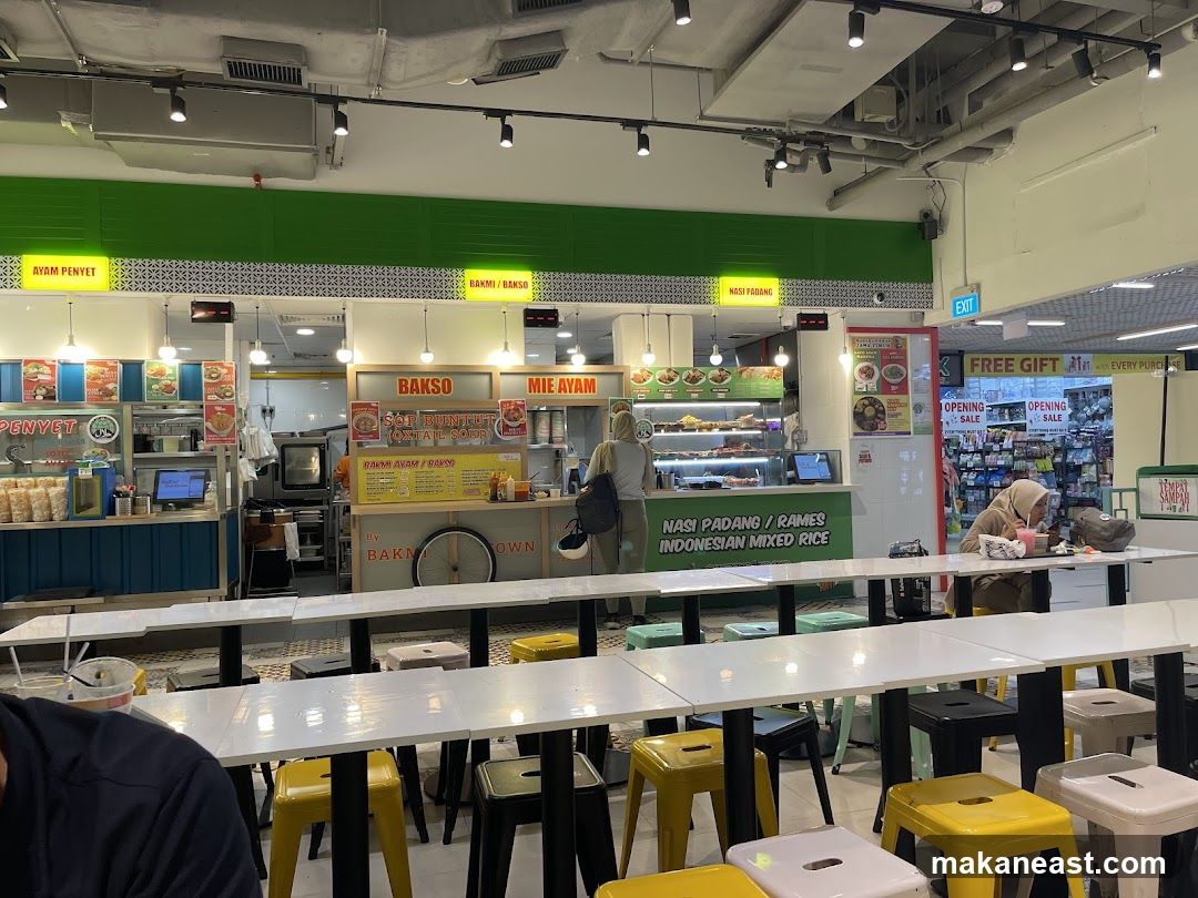 Food court stalls