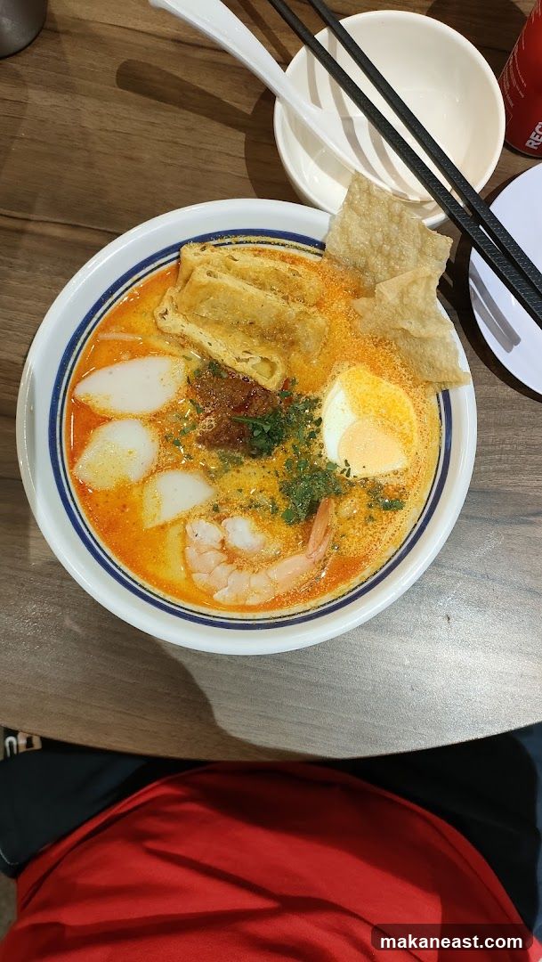 Laksa with Shrimp and Egg
