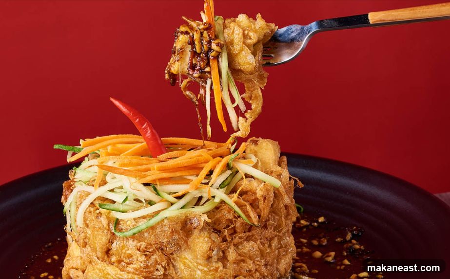 Crispy Fried Dish with Shredded Vegetables