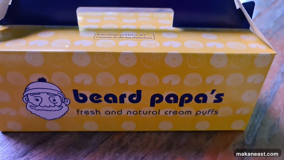 Beard Papa's Cream Puff Box