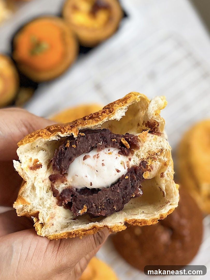Red Bean and Cream Pastry