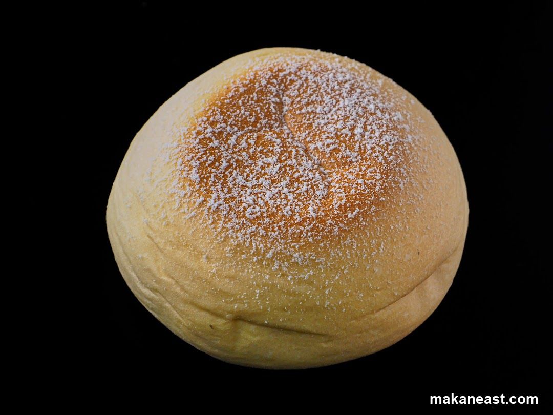 Powdered Bun