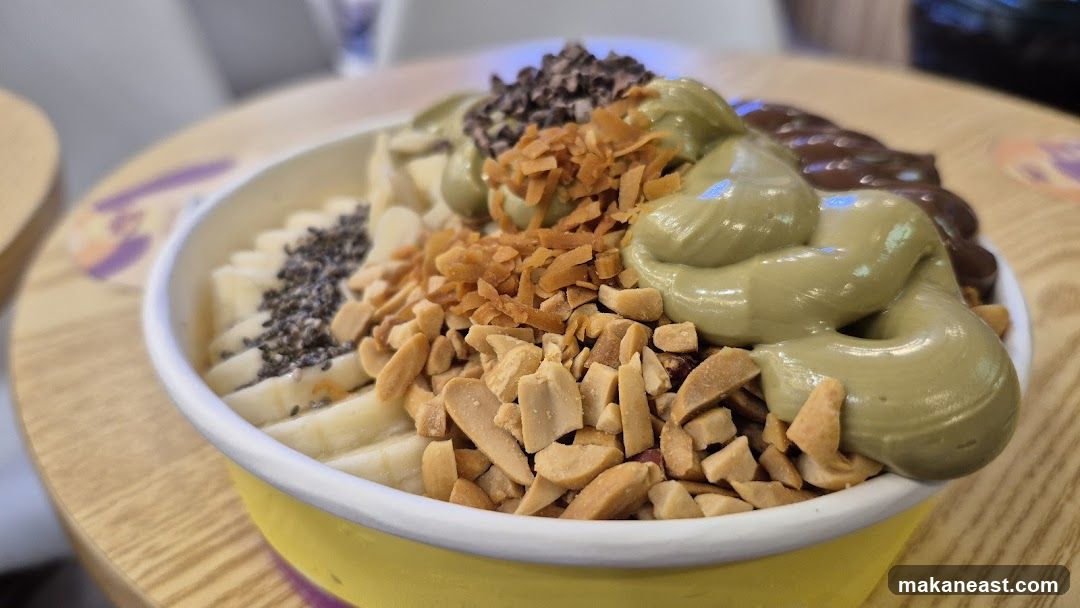 Acai Bowl with Toppings