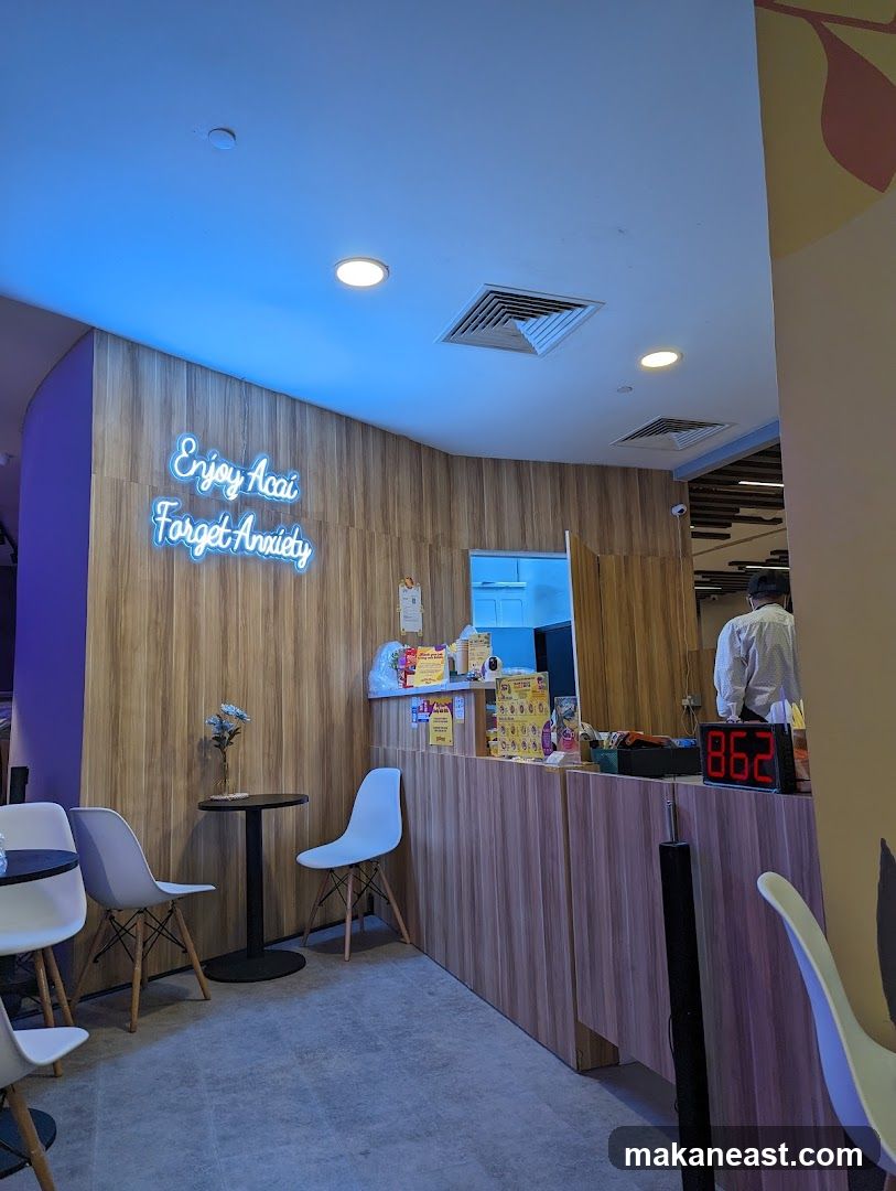 Acai Shop Interior