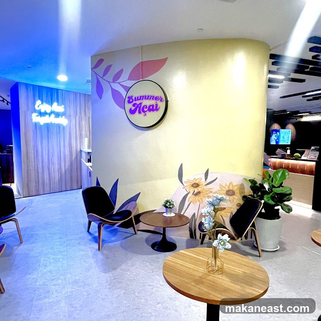 Summer Acai Seating Area