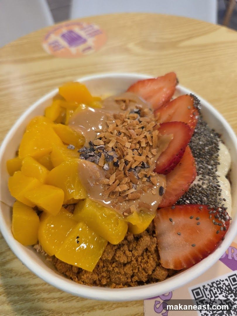 Acai Bowl with Fruit and Toppings