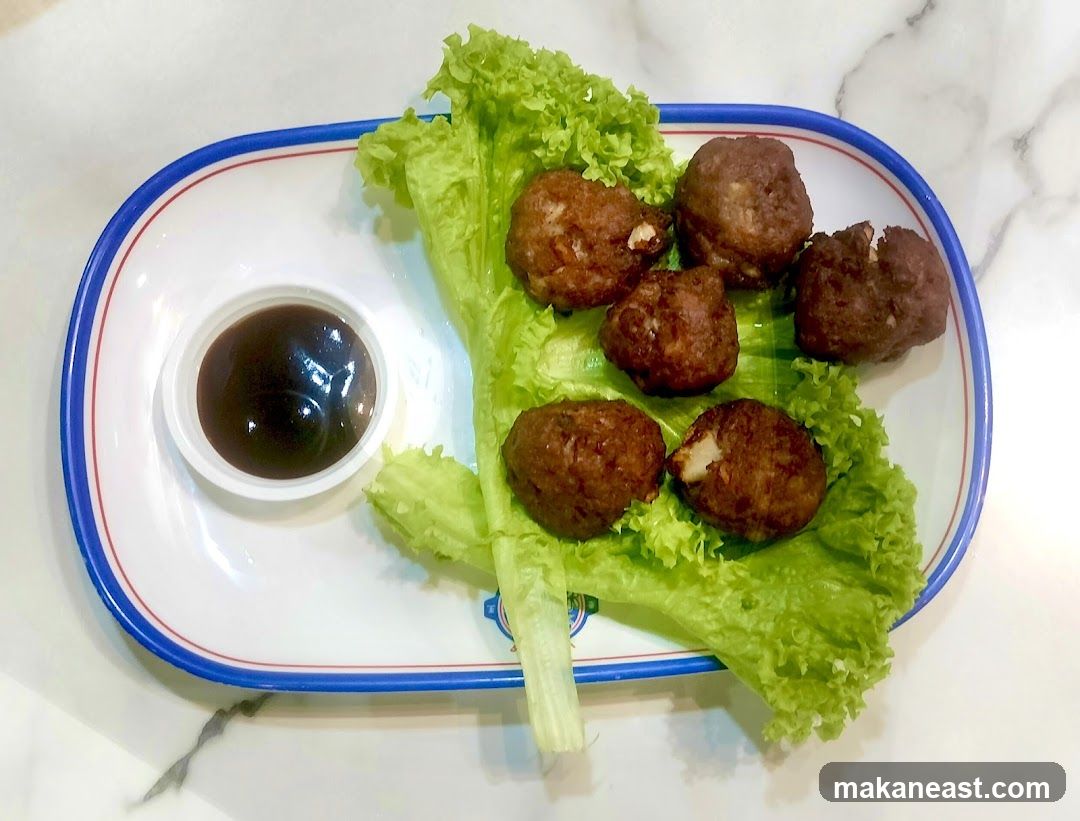 Meatballs with Dipping Sauce