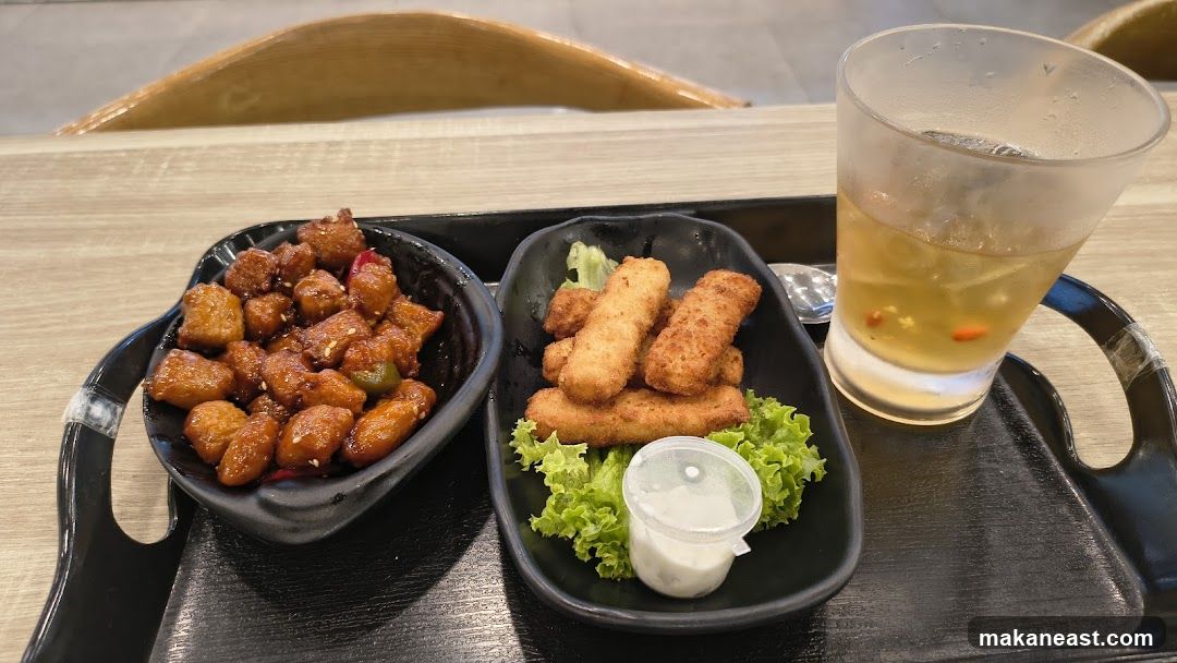 Fried Appetizers and Drink