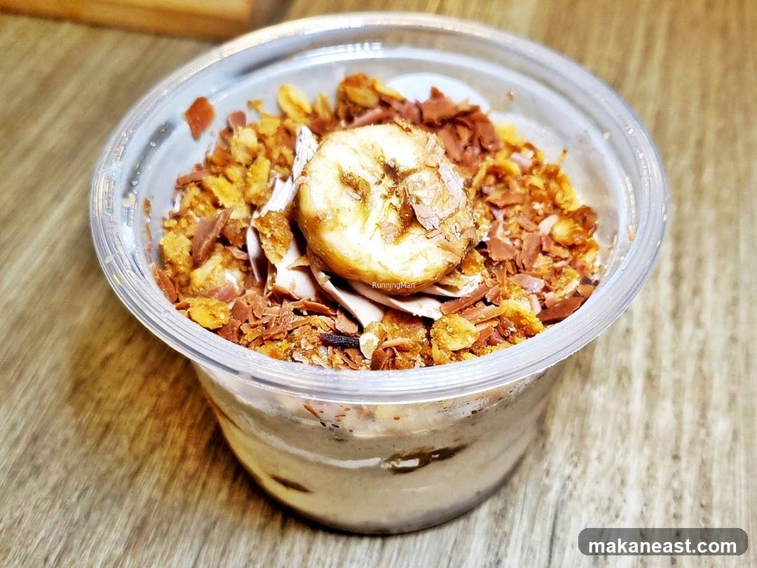 Dessert with Banana and Granola