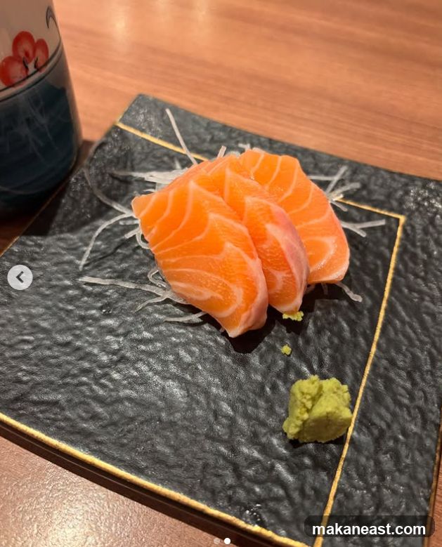 Salmon Sashimi