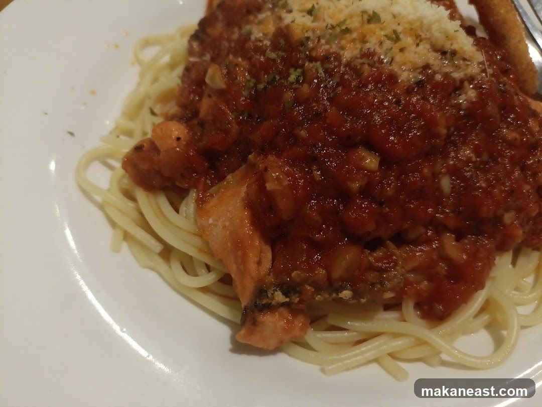 Spaghetti with Salmon and Tomato Sauce